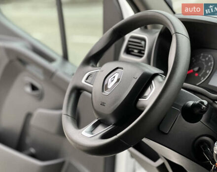 Белый Рено Мастер, объемом двигателя 2.3 л и пробегом 233 тыс. км за 17900 $, фото 111 на Automoto.ua