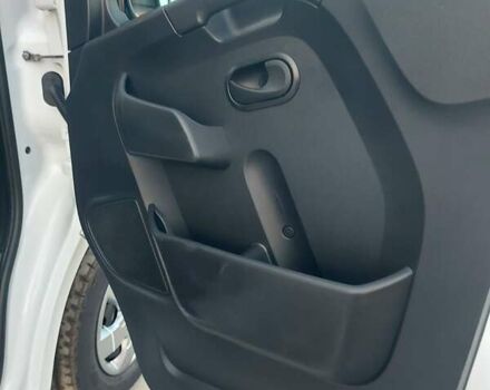 Білий Рено Мастєр, об'ємом двигуна 2.3 л та пробігом 257 тис. км за 17900 $, фото 32 на Automoto.ua