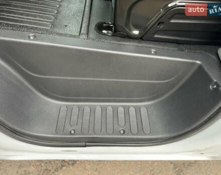 Білий Рено Мастєр, об'ємом двигуна 2.3 л та пробігом 267 тис. км за 21500 $, фото 79 на Automoto.ua