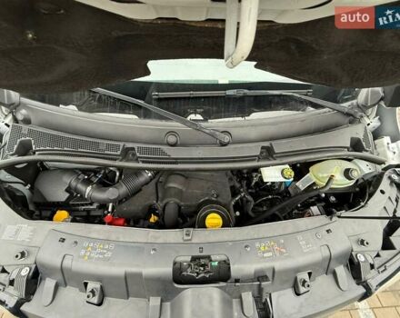 Білий Рено Мастєр, об'ємом двигуна 0 л та пробігом 281 тис. км за 19750 $, фото 32 на Automoto.ua