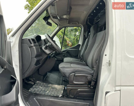 Білий Рено Мастєр, об'ємом двигуна 2.3 л та пробігом 204 тис. км за 22300 $, фото 14 на Automoto.ua