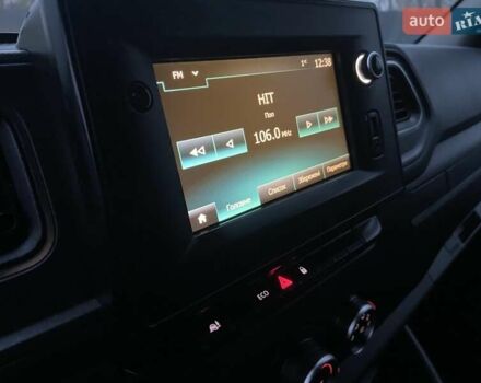 Білий Рено Мастєр, об'ємом двигуна 2.3 л та пробігом 181 тис. км за 21897 $, фото 37 на Automoto.ua