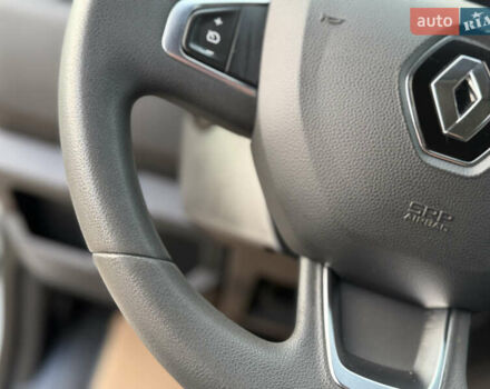 Белый Рено Мастер, объемом двигателя 2.3 л и пробегом 255 тыс. км за 24900 $, фото 22 на Automoto.ua