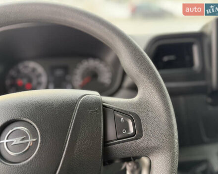 Белый Рено Мастер, объемом двигателя 2.3 л и пробегом 189 тыс. км за 28300 $, фото 19 на Automoto.ua