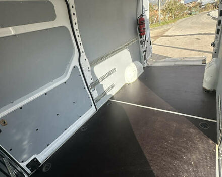 Белый Рено Мастер, объемом двигателя 2.3 л и пробегом 193 тыс. км за 22500 $, фото 34 на Automoto.ua