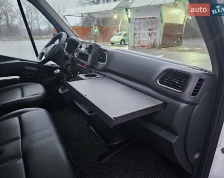 Белый Рено Мастер, объемом двигателя 2.3 л и пробегом 184 тыс. км за 18300 $, фото 59 на Automoto.ua