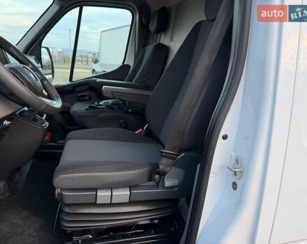 Белый Рено Мастер, объемом двигателя 2.3 л и пробегом 176 тыс. км за 21300 $, фото 14 на Automoto.ua