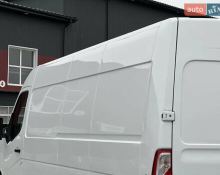 Белый Рено Мастер, объемом двигателя 2.3 л и пробегом 233 тыс. км за 17900 $, фото 50 на Automoto.ua