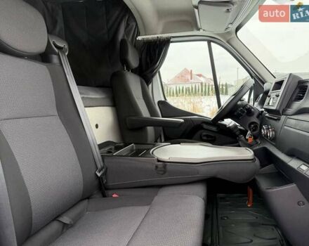 Белый Рено Мастер, объемом двигателя 2.3 л и пробегом 196 тыс. км за 19899 $, фото 104 на Automoto.ua