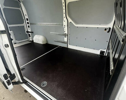 Белый Рено Мастер, объемом двигателя 2.3 л и пробегом 193 тыс. км за 22500 $, фото 37 на Automoto.ua