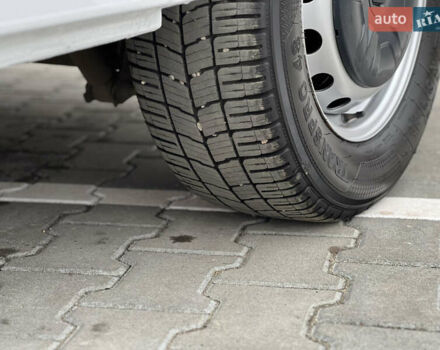 Белый Рено Мастер, объемом двигателя 2.3 л и пробегом 233 тыс. км за 17900 $, фото 33 на Automoto.ua