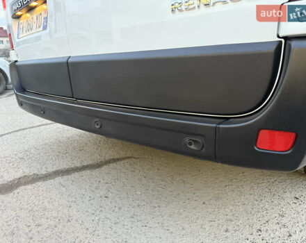 Белый Рено Мастер, объемом двигателя 0 л и пробегом 252 тыс. км за 18800 $, фото 11 на Automoto.ua