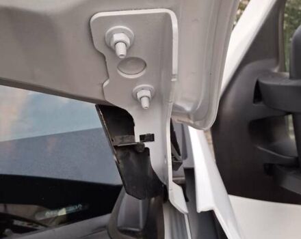 Белый Рено Мастер, объемом двигателя 2.3 л и пробегом 288 тыс. км за 19500 $, фото 32 на Automoto.ua