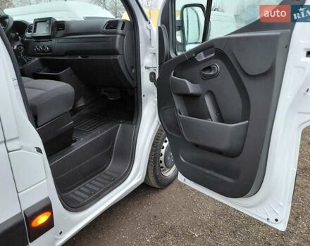 Белый Рено Мастер, объемом двигателя 2.3 л и пробегом 216 тыс. км за 20000 $, фото 48 на Automoto.ua