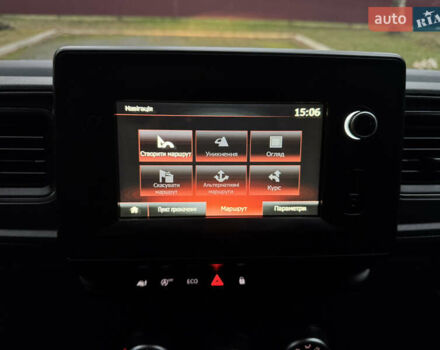 Белый Рено Мастер, объемом двигателя 2.3 л и пробегом 66 тыс. км за 25800 $, фото 44 на Automoto.ua