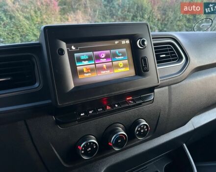 Белый Рено Мастер, объемом двигателя 2.3 л и пробегом 131 тыс. км за 22999 $, фото 51 на Automoto.ua
