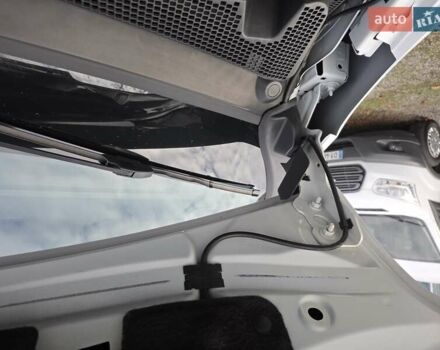 Белый Рено Мастер, объемом двигателя 2.3 л и пробегом 206 тыс. км за 21000 $, фото 33 на Automoto.ua