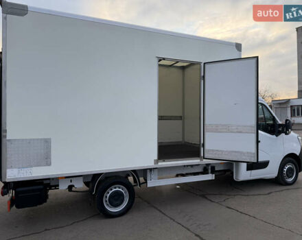 Белый Рено Мастер, объемом двигателя 2.3 л и пробегом 255 тыс. км за 24900 $, фото 29 на Automoto.ua