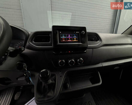 Белый Рено Мастер, объемом двигателя 2.3 л и пробегом 177 тыс. км за 20900 $, фото 53 на Automoto.ua