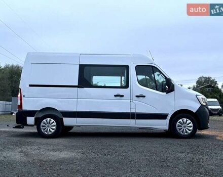 Белый Рено Мастер, объемом двигателя 2.3 л и пробегом 223 тыс. км за 17200 $, фото 5 на Automoto.ua