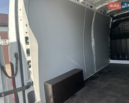 Білий Рено Мастєр, об'ємом двигуна 2.3 л та пробігом 187 тис. км за 21800 $, фото 27 на Automoto.ua