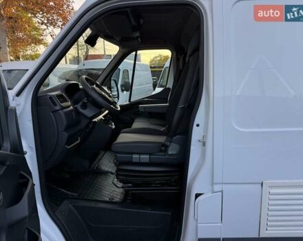 Білий Рено Мастєр, об'ємом двигуна 2.3 л та пробігом 205 тис. км за 20500 $, фото 12 на Automoto.ua