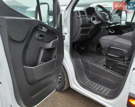 Белый Рено Мастер, объемом двигателя 2.3 л и пробегом 216 тыс. км за 20000 $, фото 65 на Automoto.ua