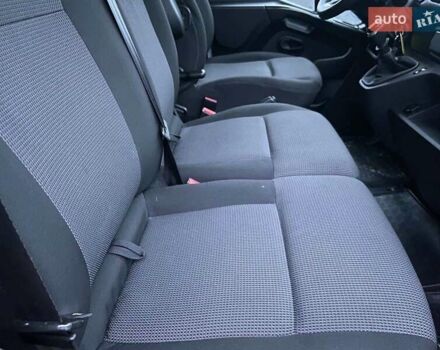 Білий Рено Мастєр, об'ємом двигуна 2.3 л та пробігом 181 тис. км за 21897 $, фото 44 на Automoto.ua