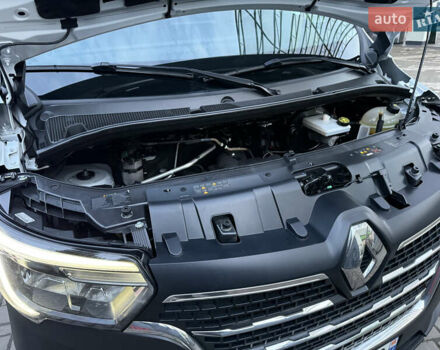 Белый Рено Мастер, объемом двигателя 0 л и пробегом 252 тыс. км за 18800 $, фото 82 на Automoto.ua