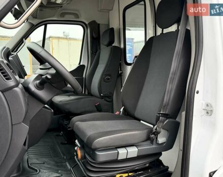 Білий Рено Мастєр, об'ємом двигуна 2.3 л та пробігом 201 тис. км за 17200 $, фото 26 на Automoto.ua