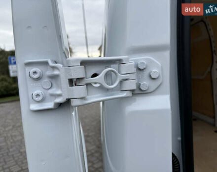 Білий Рено Мастєр, об'ємом двигуна 0 л та пробігом 266 тис. км за 21300 $, фото 71 на Automoto.ua
