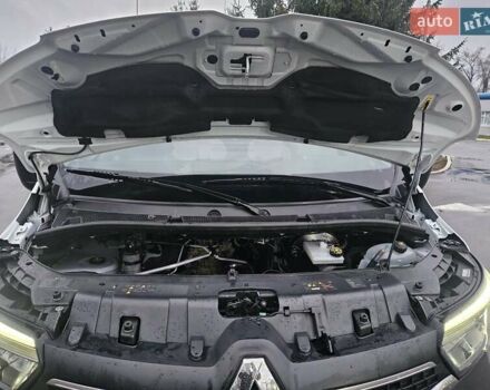 Белый Рено Мастер, объемом двигателя 2.3 л и пробегом 184 тыс. км за 18300 $, фото 70 на Automoto.ua