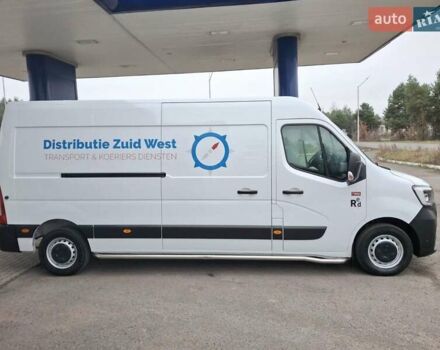 Белый Рено Мастер, объемом двигателя 2.3 л и пробегом 241 тыс. км за 19800 $, фото 3 на Automoto.ua