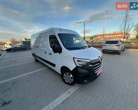 Белый Рено Мастер, объемом двигателя 2.3 л и пробегом 219 тыс. км за 20799 $, фото 1 на Automoto.ua