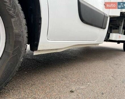 Белый Рено Мастер, объемом двигателя 2.3 л и пробегом 287 тыс. км за 25500 $, фото 41 на Automoto.ua