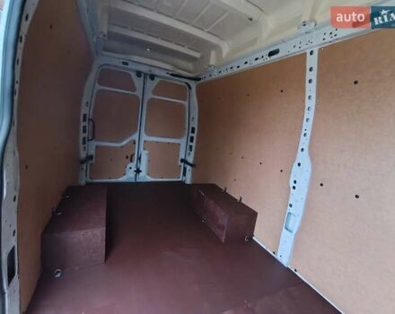 Белый Рено Мастер, объемом двигателя 2.3 л и пробегом 205 тыс. км за 25550 $, фото 24 на Automoto.ua