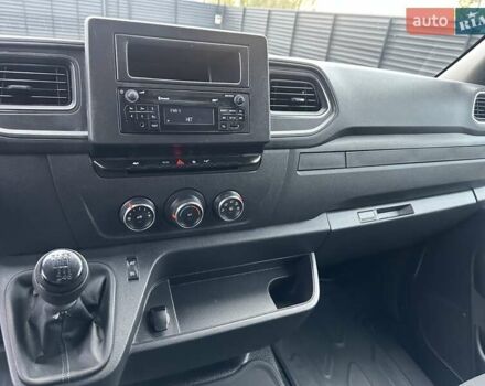 Білий Рено Мастєр, об'ємом двигуна 2.3 л та пробігом 198 тис. км за 19999 $, фото 37 на Automoto.ua