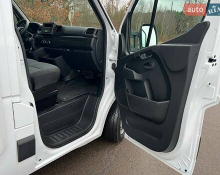 Белый Рено Мастер, объемом двигателя 2.3 л и пробегом 287 тыс. км за 25500 $, фото 90 на Automoto.ua