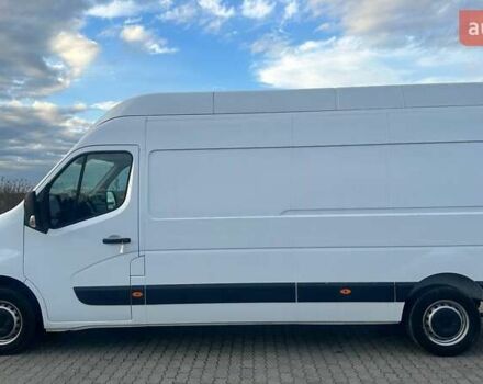 Белый Рено Мастер, объемом двигателя 2.3 л и пробегом 195 тыс. км за 19200 $, фото 1 на Automoto.ua