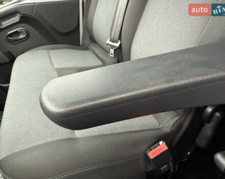 Білий Рено Мастєр, об'ємом двигуна 0 л та пробігом 192 тис. км за 21600 $, фото 44 на Automoto.ua