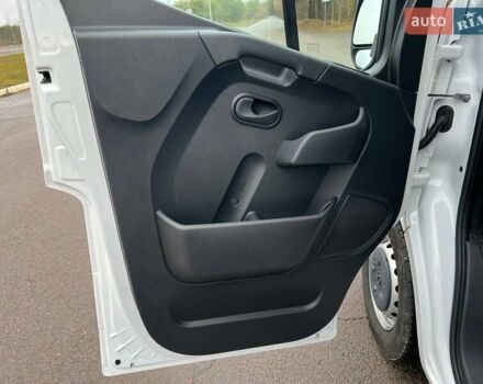 Белый Рено Мастер, объемом двигателя 2.3 л и пробегом 287 тыс. км за 25500 $, фото 79 на Automoto.ua