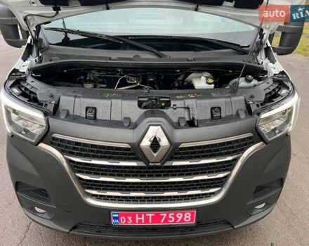 Белый Рено Мастер, объемом двигателя 2.3 л и пробегом 287 тыс. км за 25500 $, фото 108 на Automoto.ua