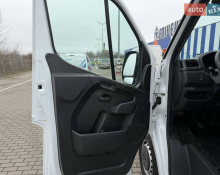 Білий Рено Мастєр, об'ємом двигуна 0 л та пробігом 243 тис. км за 21500 $, фото 16 на Automoto.ua