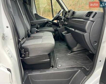 Белый Рено Мастер, объемом двигателя 2.3 л и пробегом 287 тыс. км за 25500 $, фото 91 на Automoto.ua