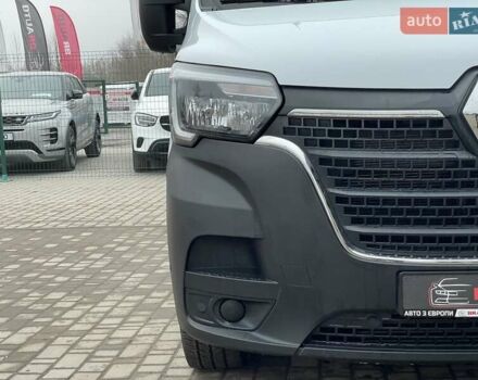 Белый Рено Мастер, объемом двигателя 2.3 л и пробегом 227 тыс. км за 24155 $, фото 5 на Automoto.ua