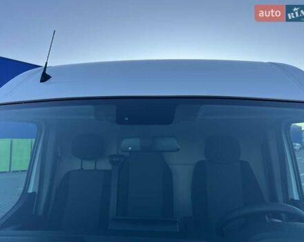 Белый Рено Мастер, объемом двигателя 2.3 л и пробегом 151 тыс. км за 21450 $, фото 31 на Automoto.ua