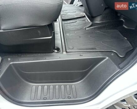 Білий Рено Мастєр, об'ємом двигуна 2.3 л та пробігом 198 тис. км за 19999 $, фото 33 на Automoto.ua