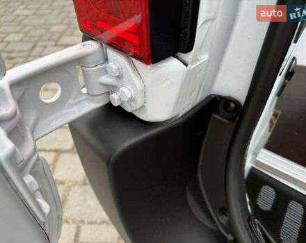 Білий Рено Мастєр, об'ємом двигуна 0 л та пробігом 192 тис. км за 21600 $, фото 71 на Automoto.ua
