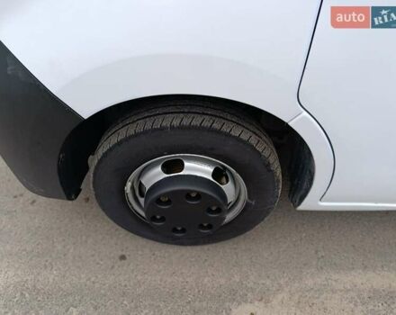 Белый Рено Мастер, объемом двигателя 2.3 л и пробегом 205 тыс. км за 25550 $, фото 21 на Automoto.ua