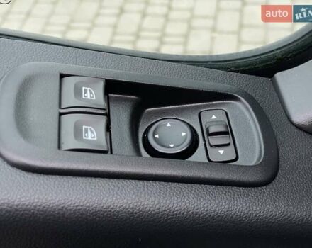 Белый Рено Мастер, объемом двигателя 2.3 л и пробегом 227 тыс. км за 24155 $, фото 36 на Automoto.ua